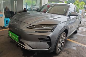 比亚迪 宋PLUS新能源 2023款 冠军版 EV 520KM 尊贵型