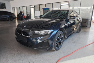 宝马i3 2023款 eDrive 40 L 曜夜套装