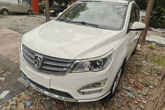 宝骏560 2015款 1.8L 手动精英型