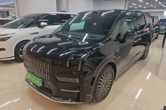 极氪009 2024款 六座行政版四驱 108kWh