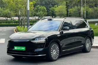鸿蒙智行 问界M9 2025款 增程 Ultra版 52kWh 6座版 (192线激光雷达）