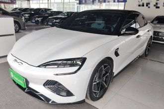 比亚迪 海豹 2022款 700km 长续航后驱版