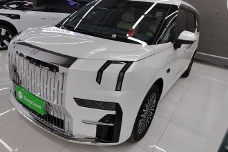 极氪009 2024款 七座过道版四驱 108kWh
