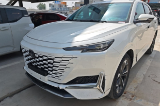 长安UNI-K 智电iDD 2022款 蓝鲸iDD 130km 1.5T 卓越型