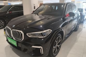 宝马X5 2022款 改款 xDrive 40Li M运动套装