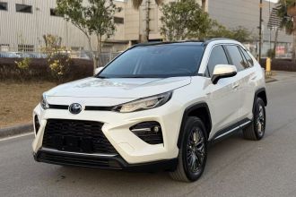 丰田 威兰达 2023款 双擎 2.5L E-CVT四驱尊贵版