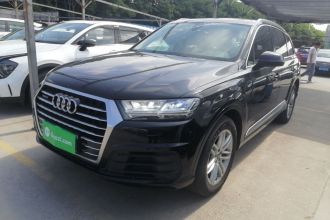 奥迪Q7 2018款 40 TFSI S line运动型
