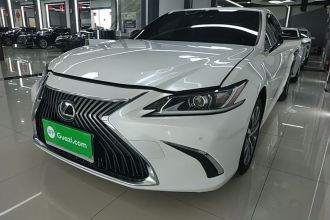 雷克萨斯ES 2020款 200 卓越版