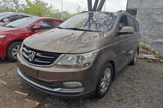 宝骏730 2016款 1.5L 手动豪华型 7座