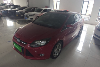福特 福克斯 2012款 两厢 2.0L 自动豪华运动型