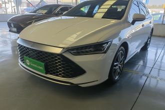 比亚迪 秦PLUS 2024款 荣耀版 DM-i 120KM领先型