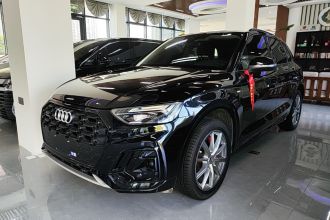 奥迪Q5L 2022款 40T 时尚动感型