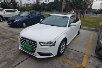 奥迪A4L 2016款 30 TFSI 典藏版 自动舒适型