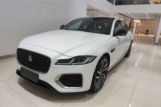 捷豹XFL 2024款 2.0T P300 四驱旗舰运动鎏金版