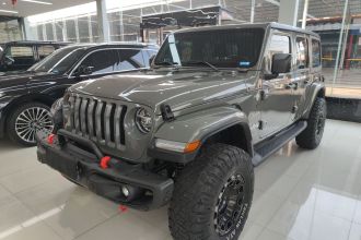 Jeep 牧马人 2019款 2.0T Sahara 四门版 国VI