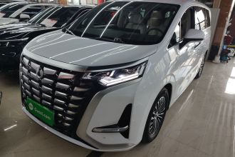 腾势D9 2022款 DM-i 970 四驱尊荣型