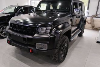 北京越野 北京BJ40 2023款 2.0D 自动四驱刀锋英雄版侠客型