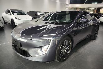 阿维塔12 2024款 700 三激光后驱奢享版