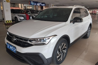 大众 途观L 2024款 出众款 300TSI 自动两驱龙腾版