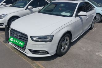 奥迪A4L 2016款 30 TFSI 典藏版 自动舒适型