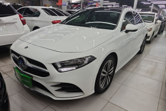 奔驰A级 2019款 改款 A 180 L 运动轿车