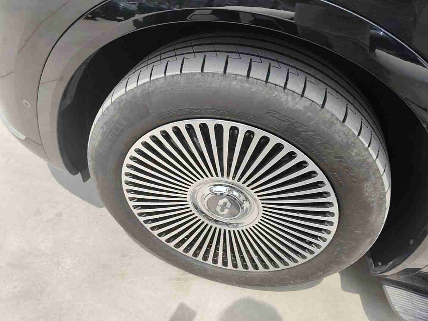底盘改装轮毂轮胎痕迹实拍