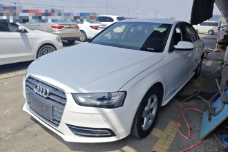 奥迪A4L 2015款 35 TFSI 自动标准型