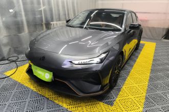 长安UNI-V 2025款 第三代 2.0T 劲擎型