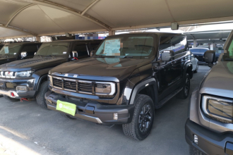 北京越野 北京BJ40 2024款 2.0T 全新刀锋英雄版 攀登者