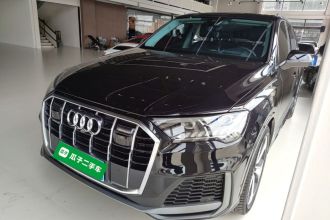 奥迪Q7 2021款 55 TFSI quattro S line尊贵型