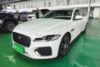 捷豹XFL 2024款 2.0T P250 两驱尊享豪华版