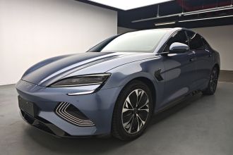 比亚迪 海豹 2022款 550km 标准续航后驱版尊贵型