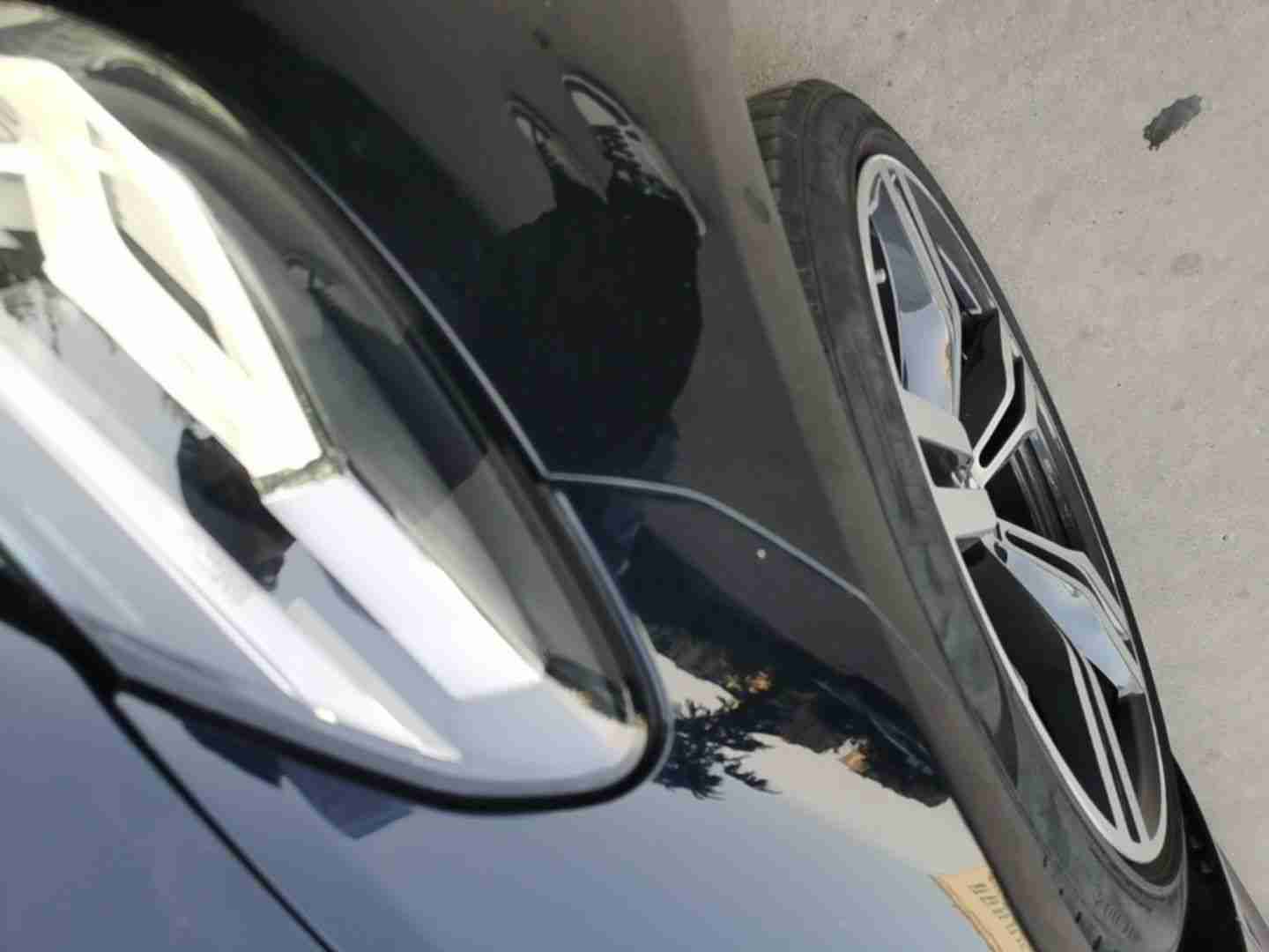 前保险杠安装异常实拍
