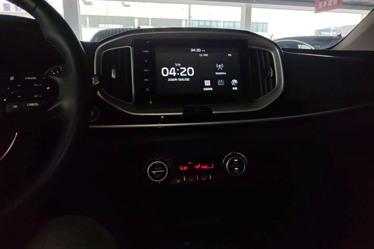 Kia PEGAS фото 12