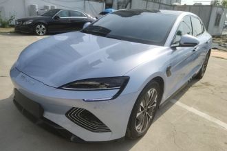 比亚迪 海豹 2022款 550km 标准续航后驱版精英型