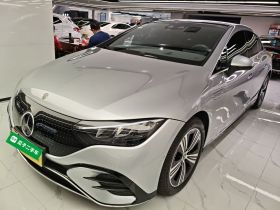 奔驰EQE 2022款 350 豪华版