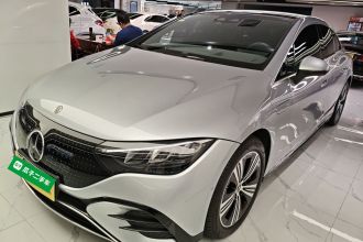 奔驰EQE 2022款 350 豪华版