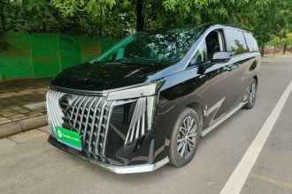 广汽传祺 传祺M8 2024款 大师系列 400T 至尊版