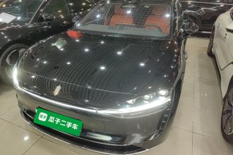 鸿蒙智行 享界S9T 2025款 增程 Ultra长续航版 (192线激光雷达）