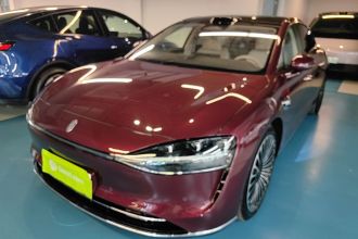 鸿蒙智行 享界S9 2026款 增程 Ultra 后驱 53kWh (192线激光雷达）