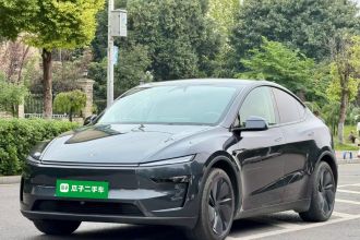 特斯拉 Model Y 2025款 长续航全轮驱动版