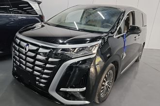 腾势D9 2022款 DM-i 970 四驱尊荣型