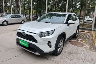 丰田 RAV4荣放 2022款 2.0L CVT两驱风尚版