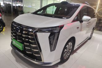 广汽传祺 传祺向往M8 2025款 乾崑系列 Ultra 头等舱