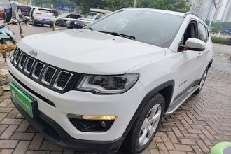 Jeep 指南者 2017款 200T 自动家享版