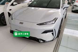 吉利银河 银河E8 2025款 700km 远航智驾版