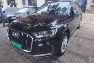奥迪Q7 2021款 45 TFSI quattro S line运动型