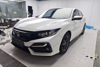 本田 思域 2021款 HATCHBACK 220TURBO CVT新锐控