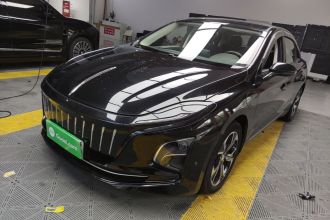 红旗E-QM5 2023款 改款 基础出行版