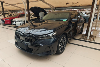 宝马5系 2026款 530Li 领先型 M运动套装